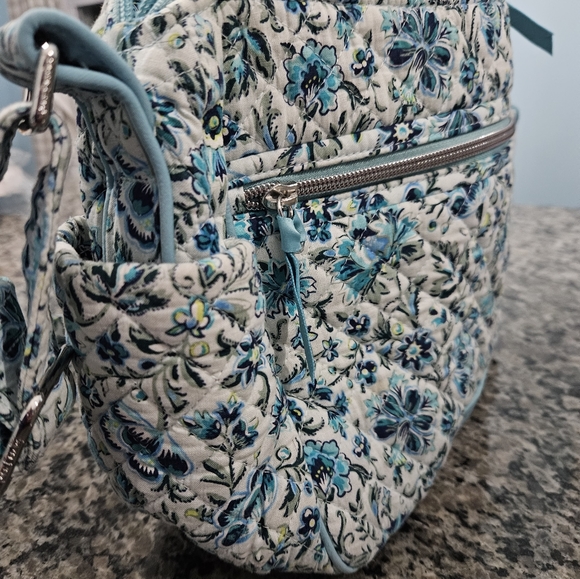 Vera Bradley Bag - Picture 2 of 11
